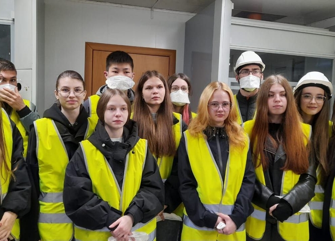 геологи на экскурсии пао "высочайший"